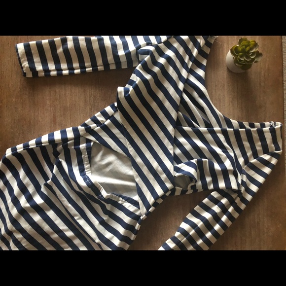 NWOT Small Billabong quarter sleeve cross back - Picture 2 of 3